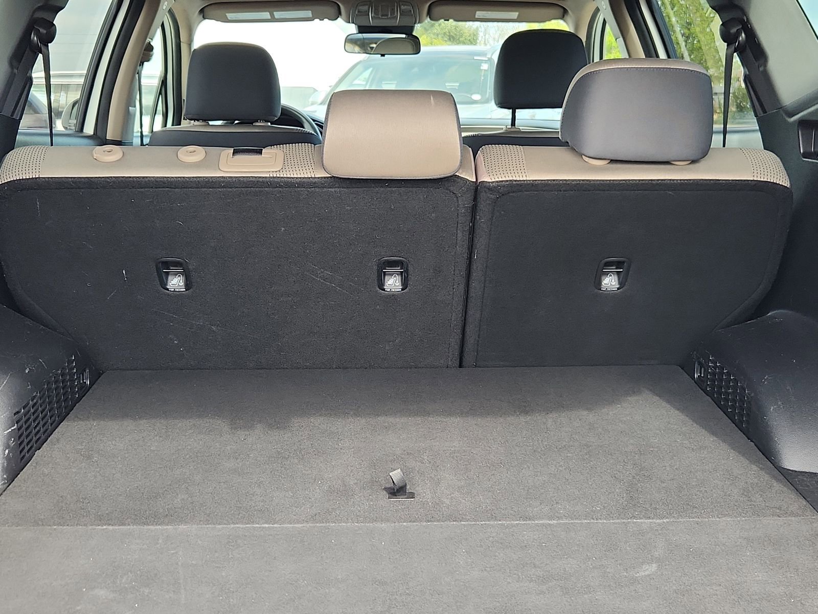 Used 2019 Hyundai Santa Fe SE image 13