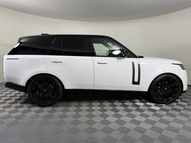 Used 2024 Land Rover Range Rover SE AWD/4WD image 9