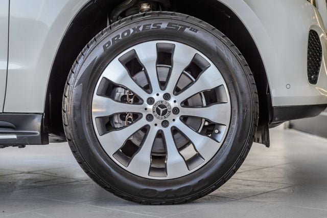 Used 2018 Mercedes-Benz GLS 450 4MATIC w/ Premium Package image 16