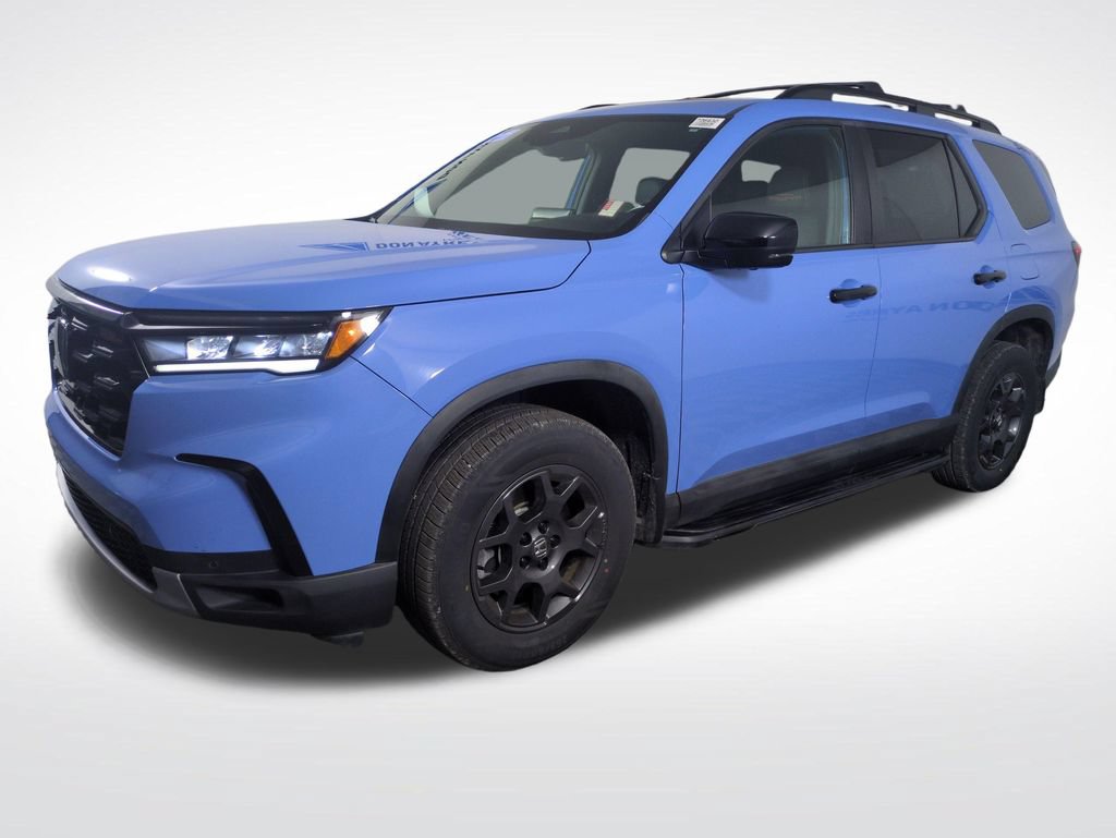 Certified 2023 Honda Pilot TrailSport image 1