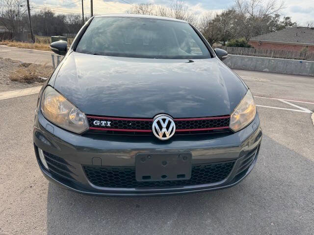 Used 2011 Volkswagen Golf 4-Door image 6