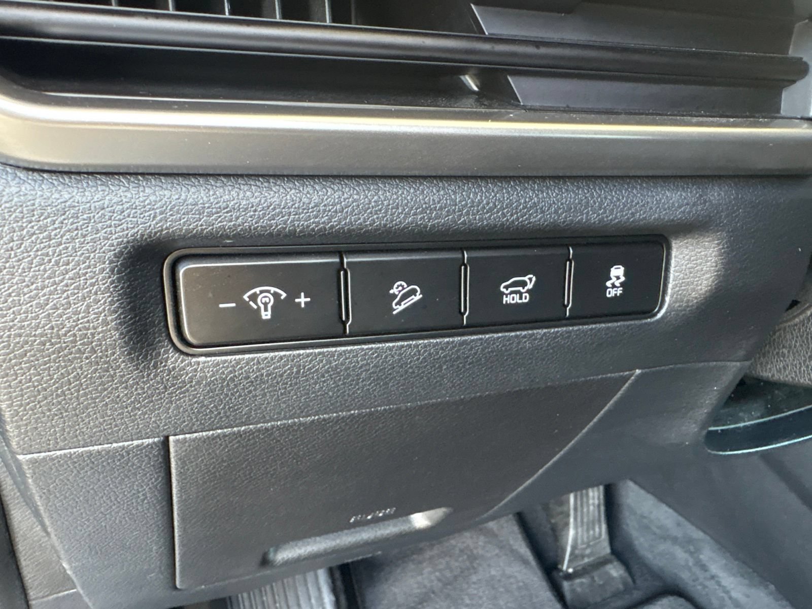 Used 2025 Kia Telluride S FWD image 13