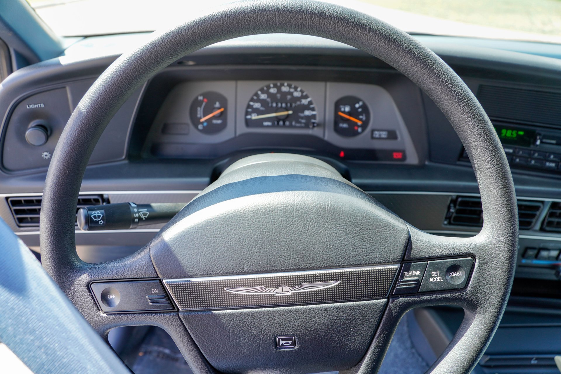 Used 1991 Ford Thunderbird RWD image 12