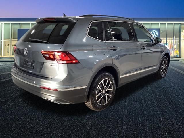 Used 2020 Volkswagen Tiguan SE w/ Panoramic Sunroof Package AWD/4WD image 27