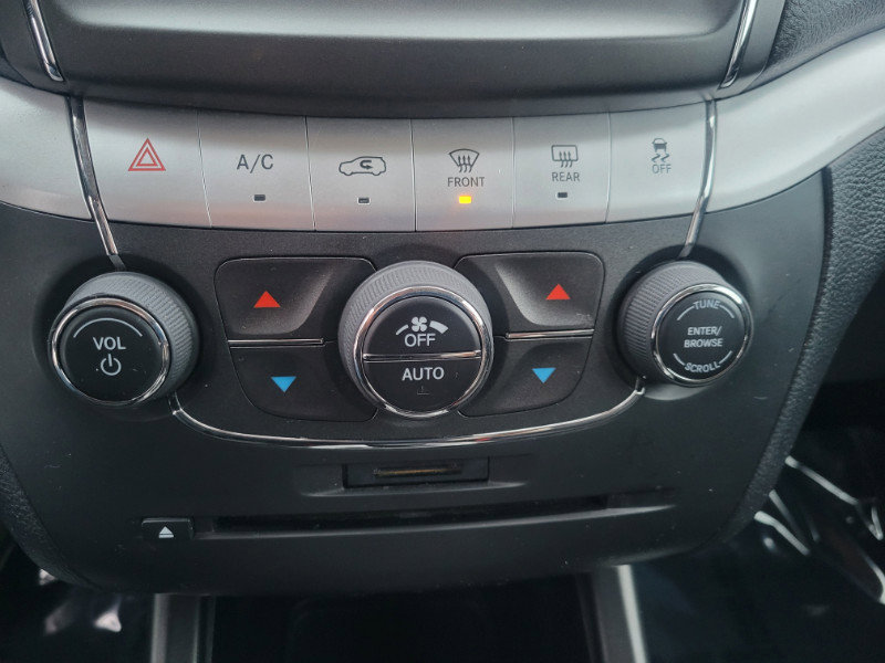 Used 2017 Dodge Journey SXT w/ Safe & Sound Group image 35