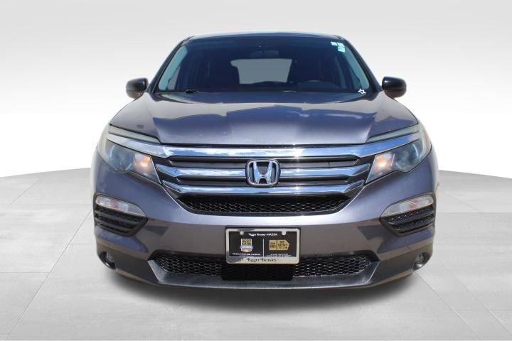 Used 2016 Honda Pilot LX image 3