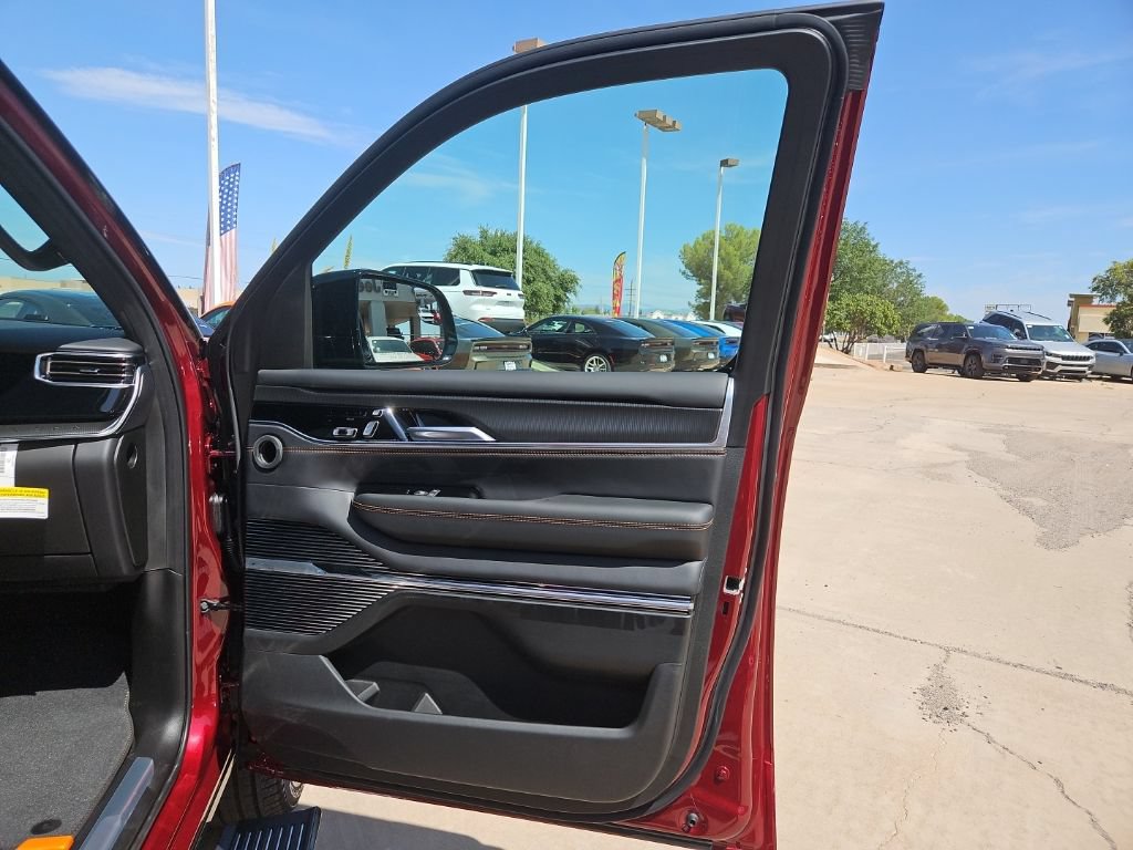 New 2026 Jeep Grand Wagoneer L Summit AWD/4WD image 13