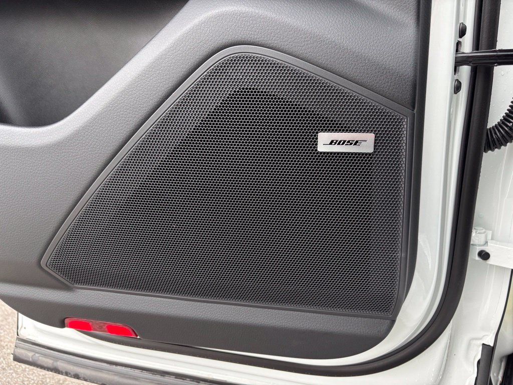 Certified 2026 Porsche Cayenne Coupe AWD/4WD image 32