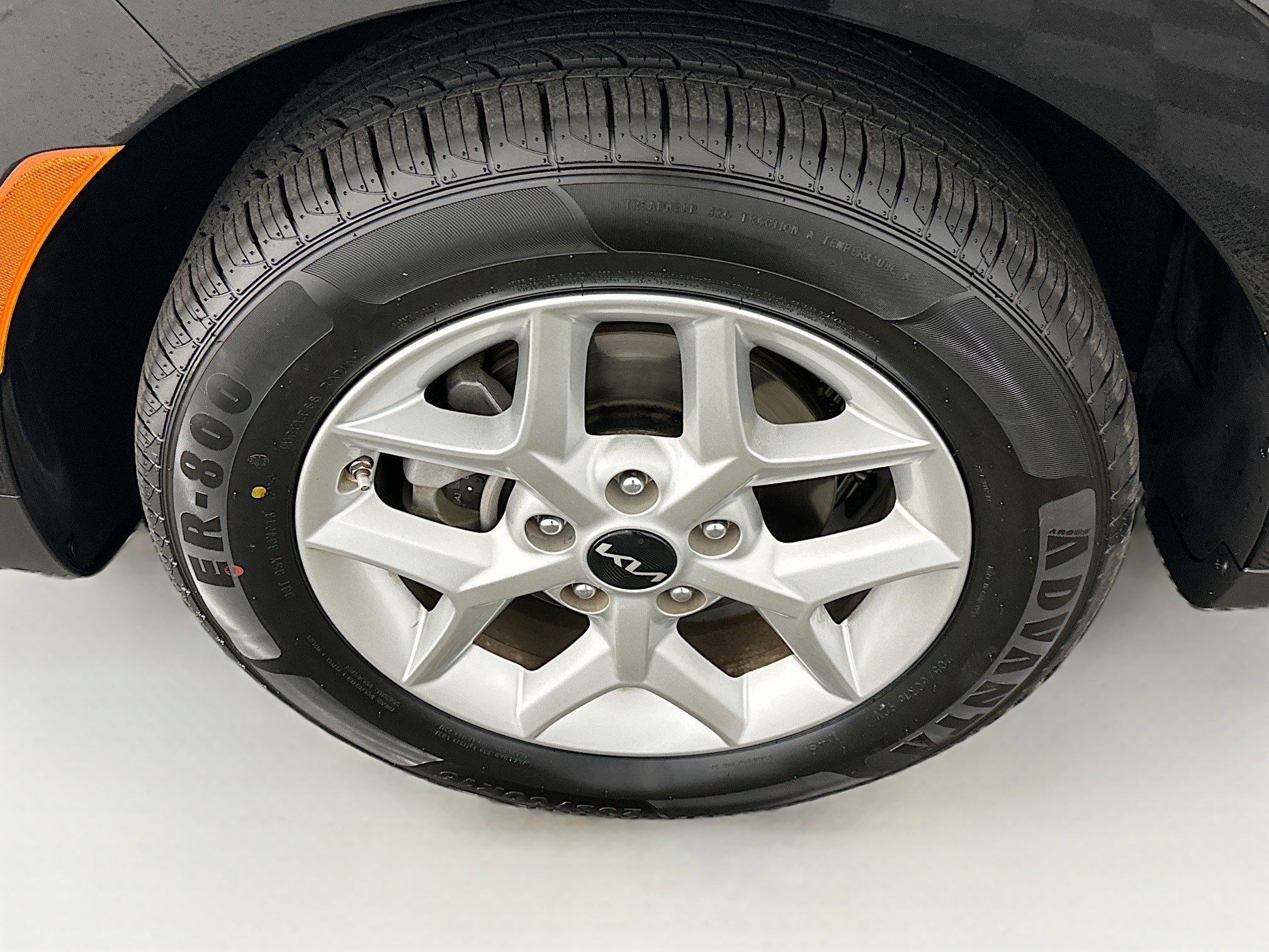 Used 2025 Kia Soul LX w/ LX Technology Package FWD image 11