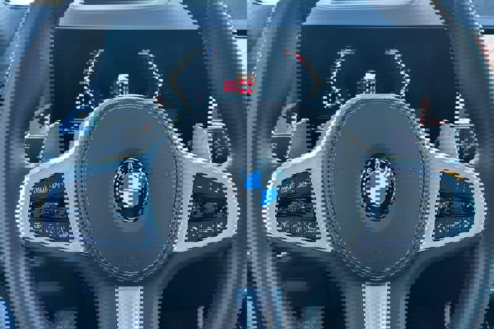 Used 2025 BMW X7 xDrive40i w/ Executive Package image 27