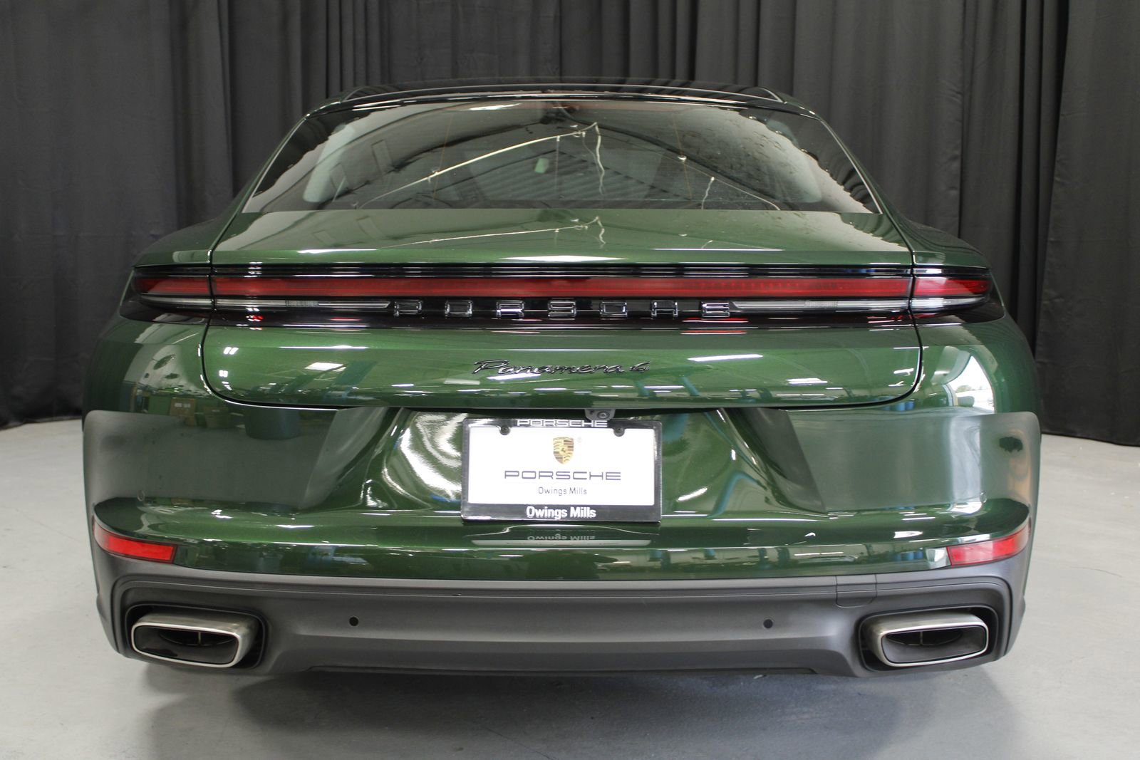 Used 2025 Porsche Panamera 4 image 17