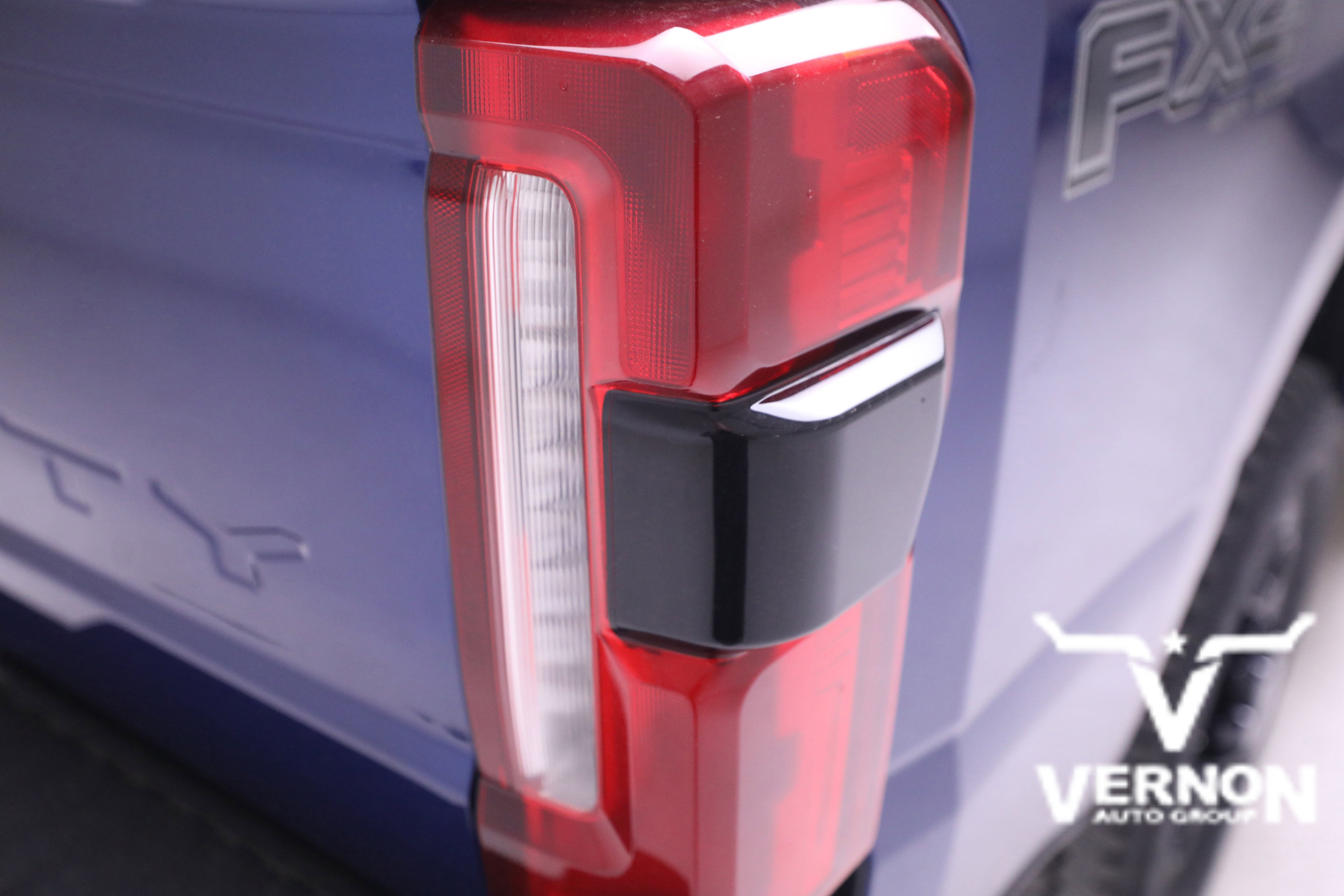 New 2026 Ford F250 Lariat w/ Black Appearance Package image 43