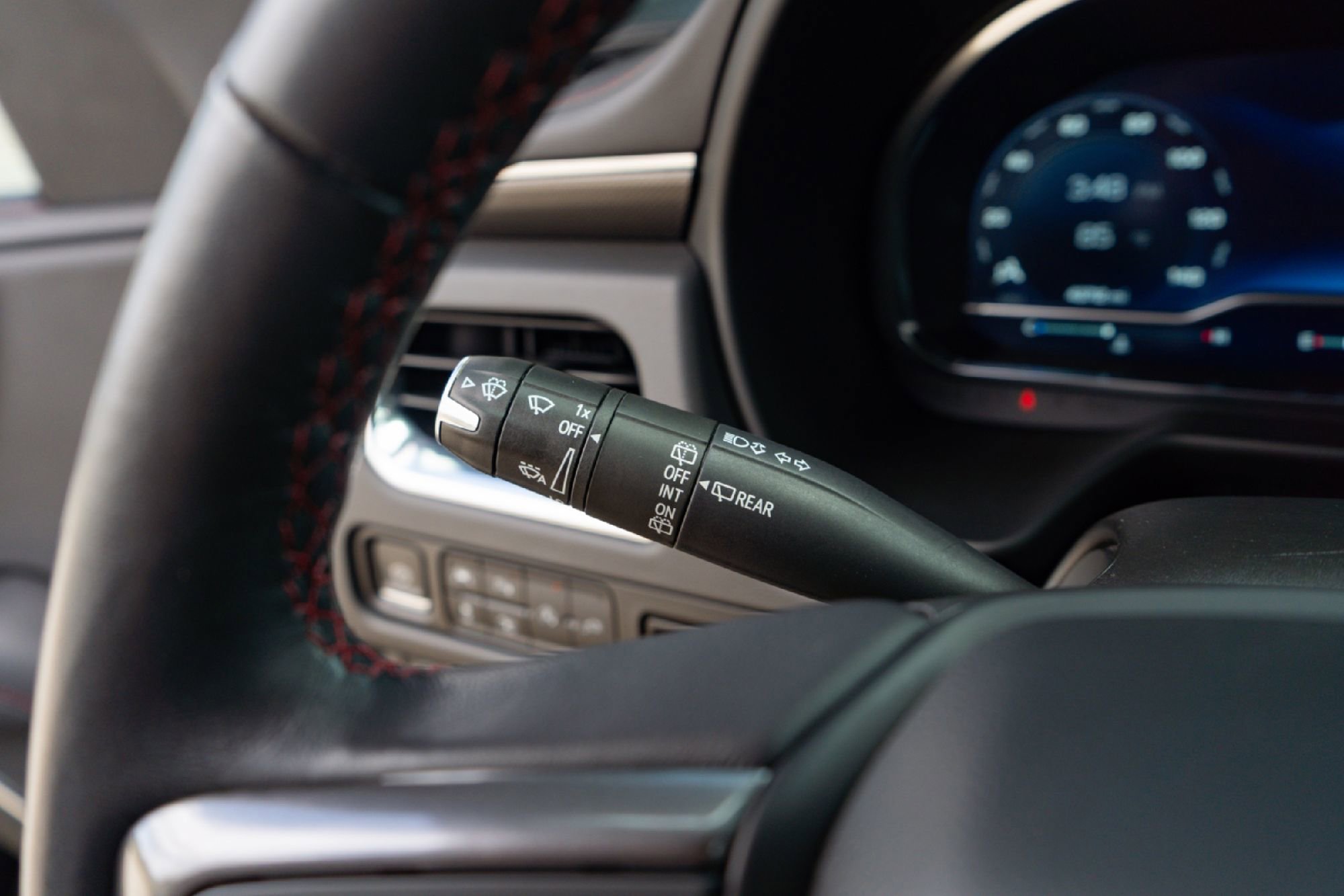 Used 2022 Chevrolet Tahoe RST w/ Luxury Package image 14