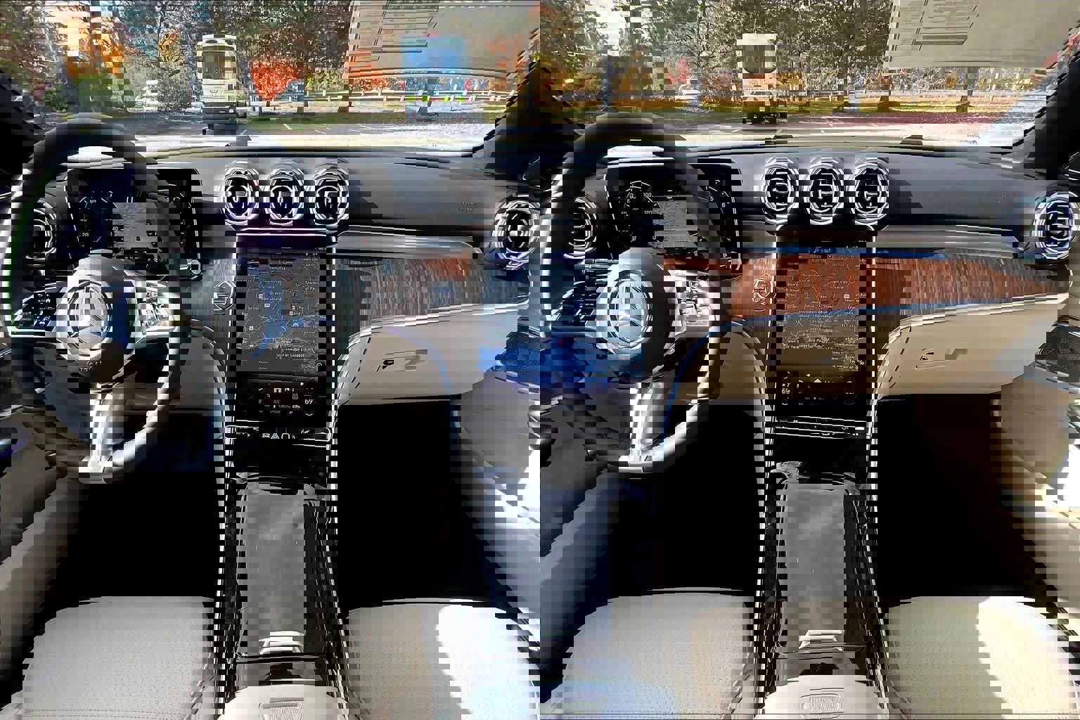 Used 2026 Mercedes-Benz C 300 4MATIC Sedan image 5