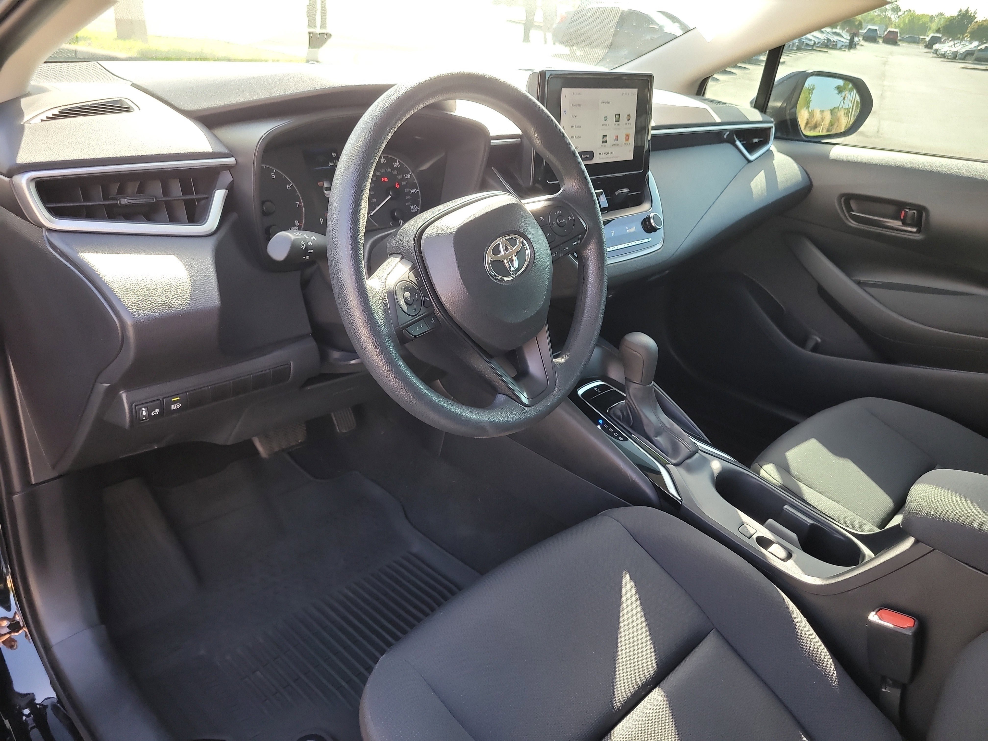 Used 2024 Toyota Corolla LE image 18