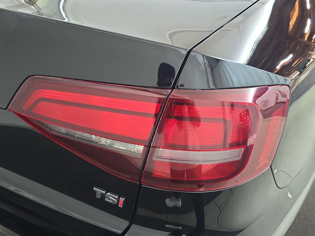 Used 2016 Volkswagen Jetta SE FWD image 33