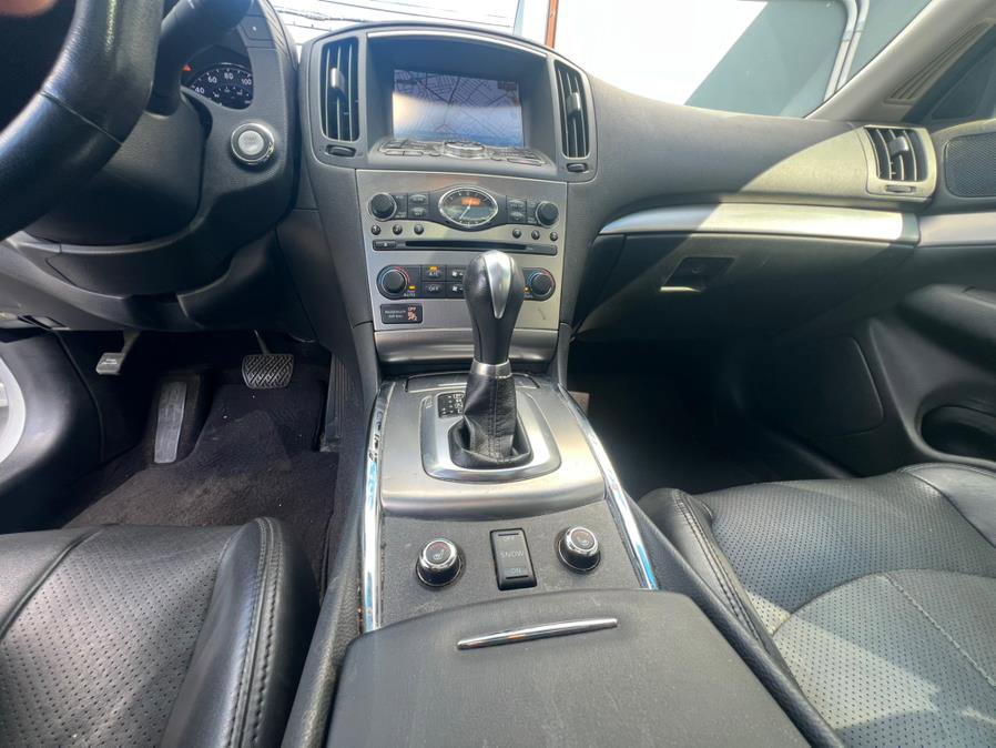 Used 2011 INFINITI G25 x w/ Moonroof Pkg image 11