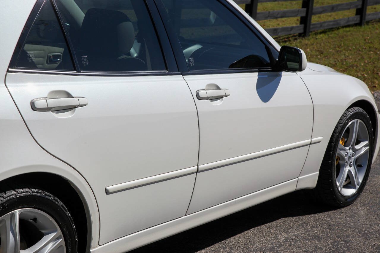 Used 2001 Lexus IS 300 w/ Leather Trim Pkg RWD image 21