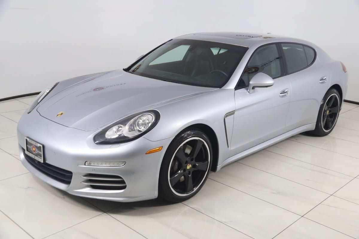 Used 2016 Porsche Panamera 4 Edition AWD/4WD image 22