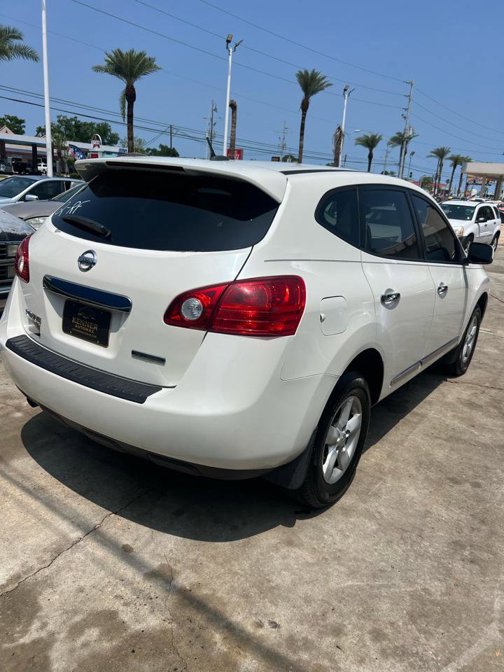 Used 2013 Nissan Rogue S w/ Special Edition Pkg FWD image 3