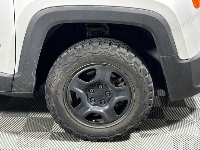 Used 2015 Jeep Renegade Sport w/ Power & Air Group AWD/4WD image 11