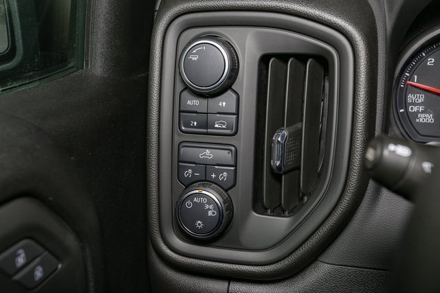 Used 2023 Chevrolet Silverado 1500 Custom image 29