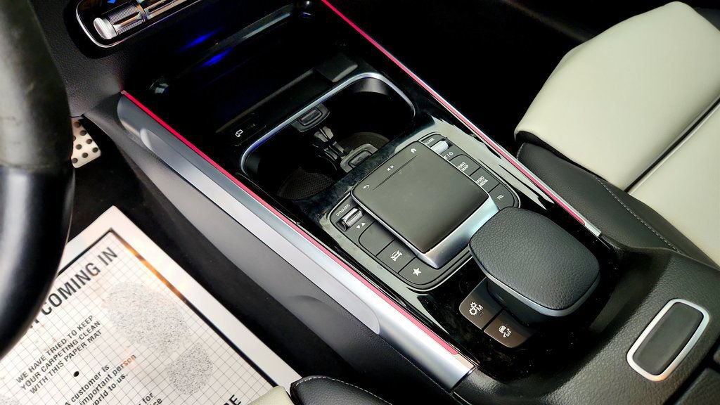 Used 2023 Mercedes-Benz GLB 35 AMG 4MATIC image 15