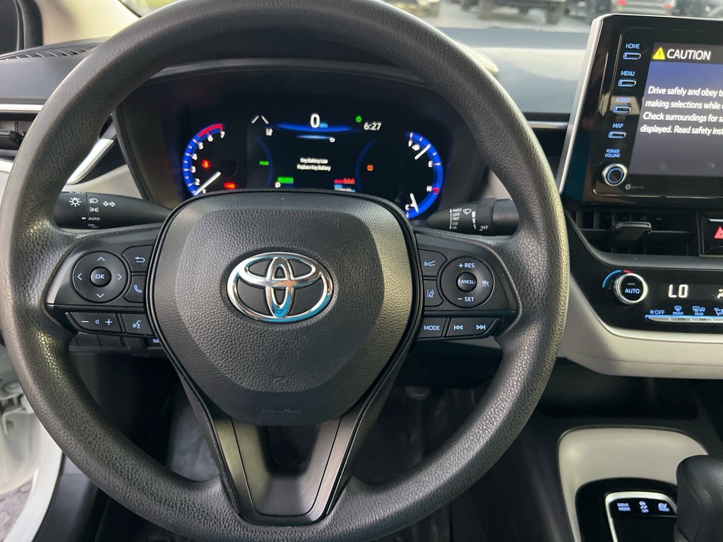 Used 2021 Toyota Corolla LE image 26