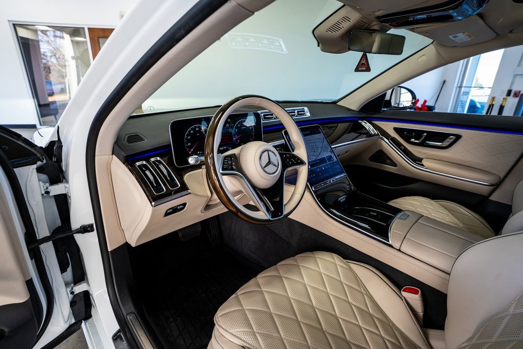 Used 2024 Mercedes-Benz S 580 S 580 image 37