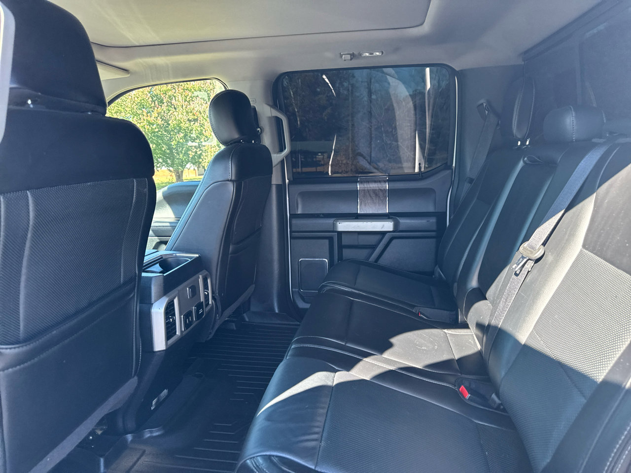 Used 2019 Ford F250 Lariat w/ Lariat Ultimate Package image 16