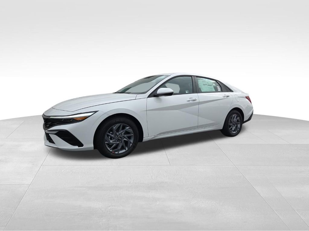 New 2026 Hyundai Elantra Hybrid