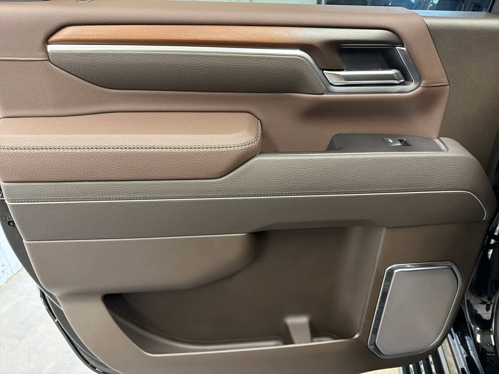 New 2026 GMC Sierra 2500 Denali w/ Denali Reserve Package image 24