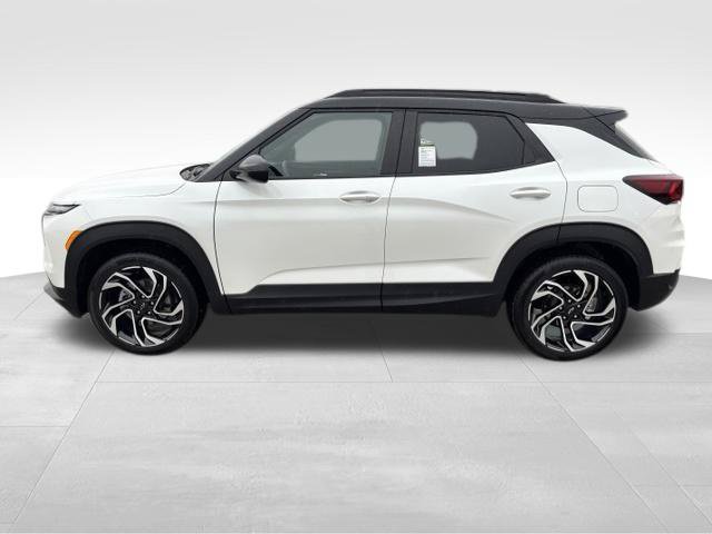Certified 2026 Chevrolet TrailBlazer RS w/ Convenience Package AWD/4WD image 2