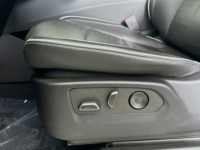 Used 2022 Cadillac Escalade ESV Premium Luxury image 23