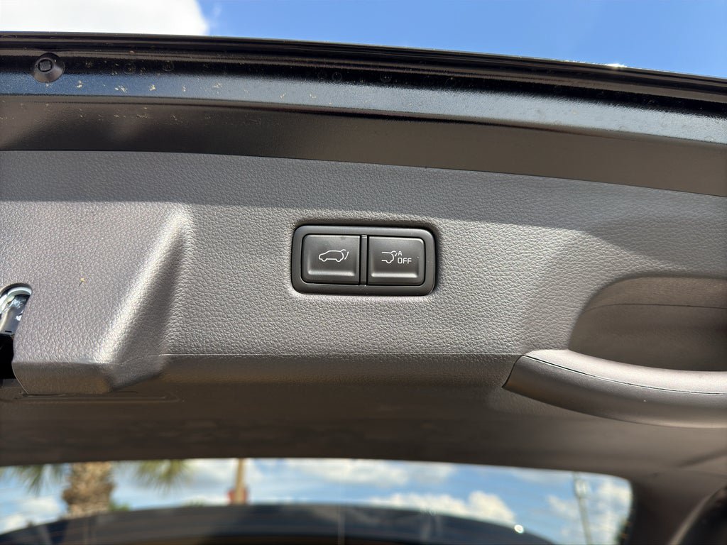 New 2026 Kia Carnival SX w/ SX Dark Edition Package FWD image 27