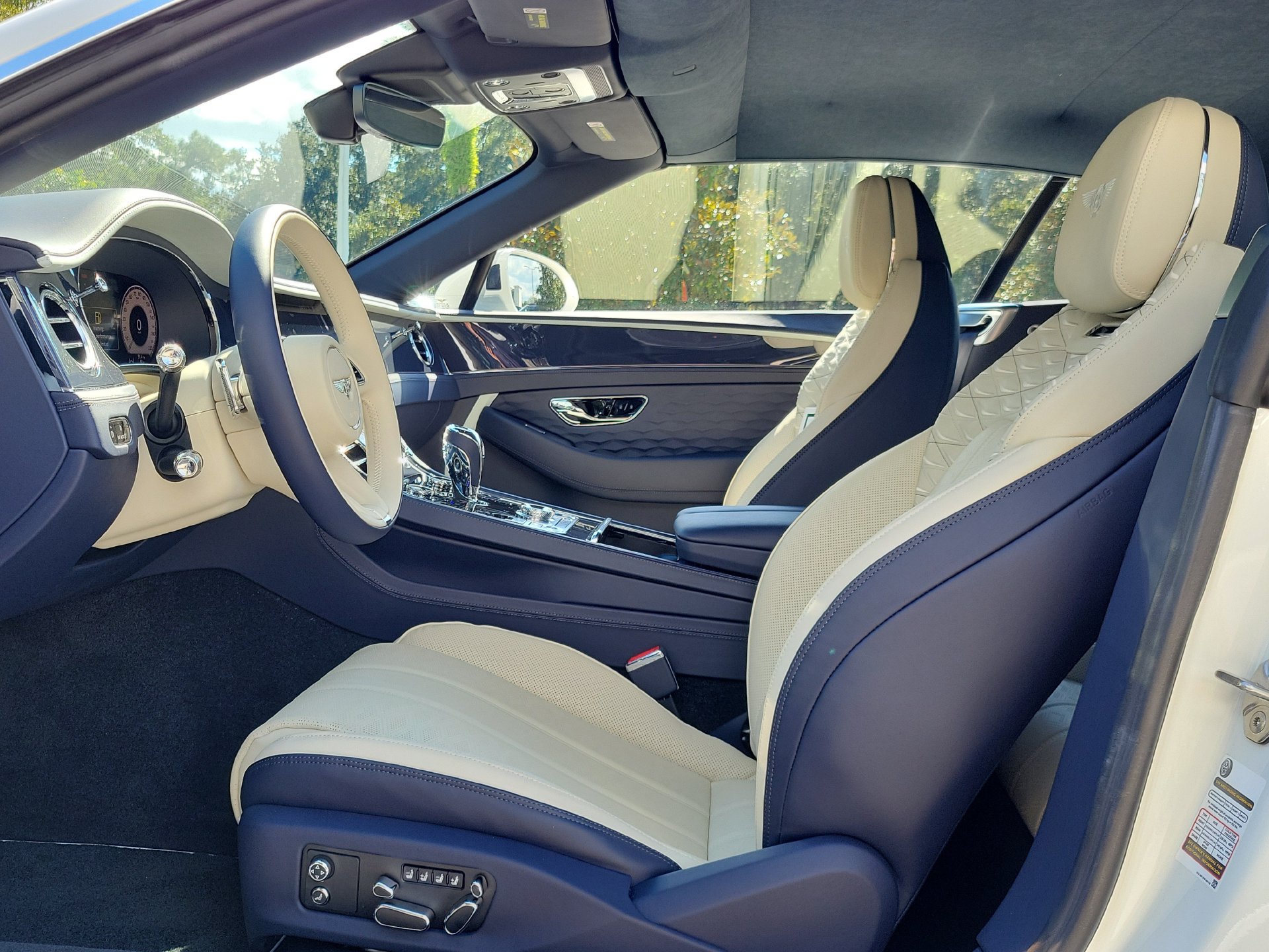 New 2027 Bentley Continental GTC Speed AWD/4WD image 16