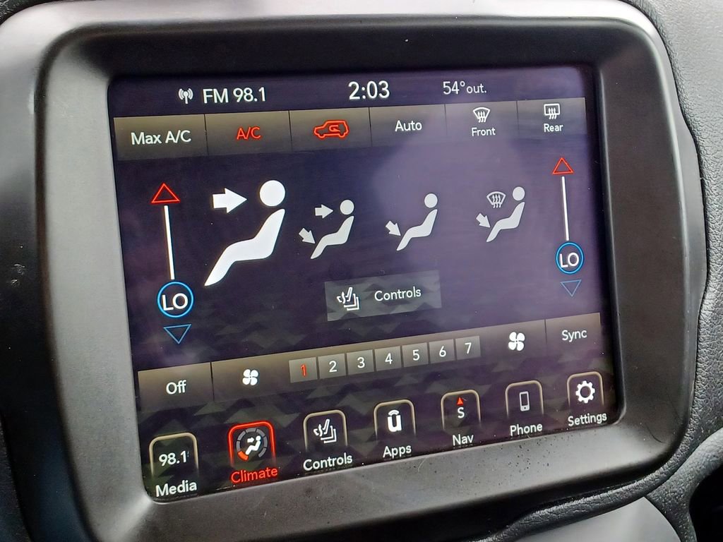 Used 2021 Jeep Renegade Limited AWD/4WD image 21