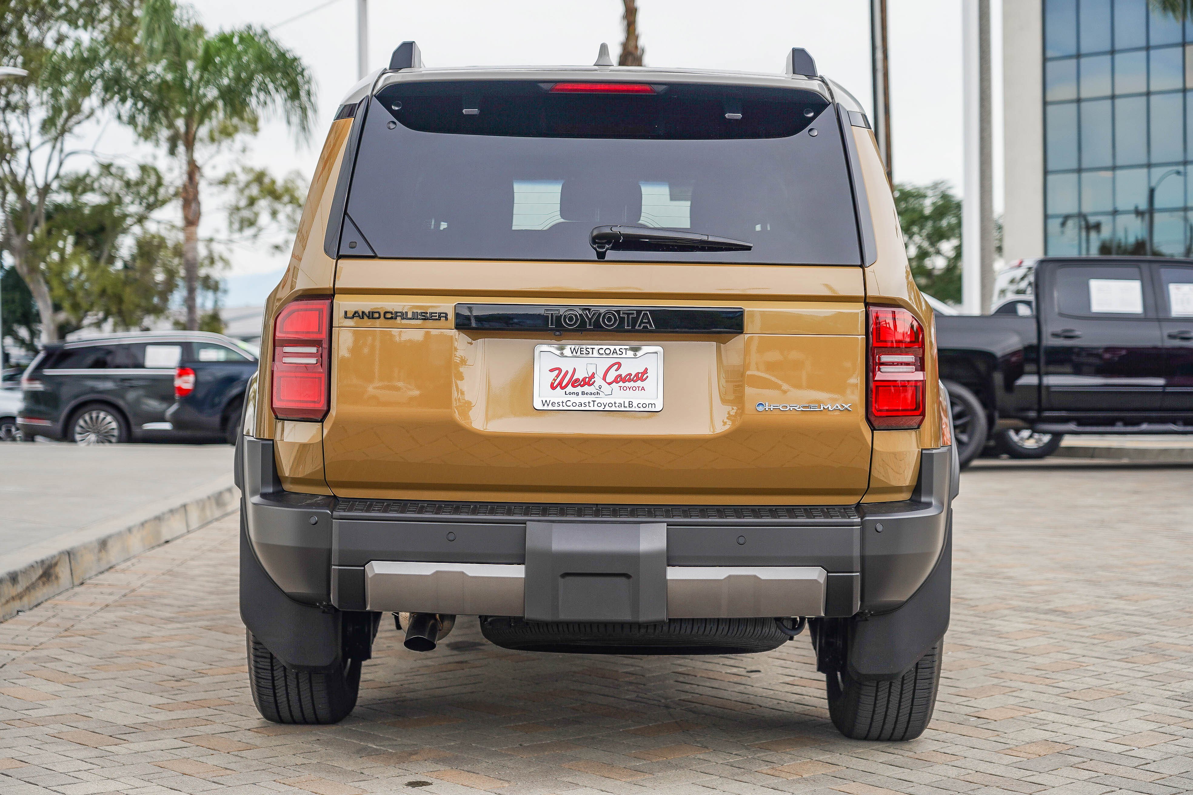 Certified 2024 Toyota Land Cruiser image 8