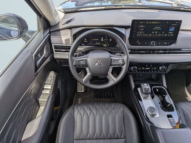 Used 2025 Mitsubishi Outlander SEL AWD/4WD image 15