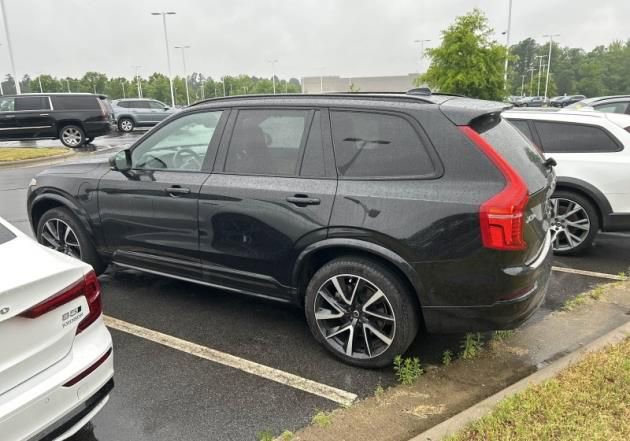 Used 2023 Volvo XC90 T8 Ultimate AWD/4WD image 4