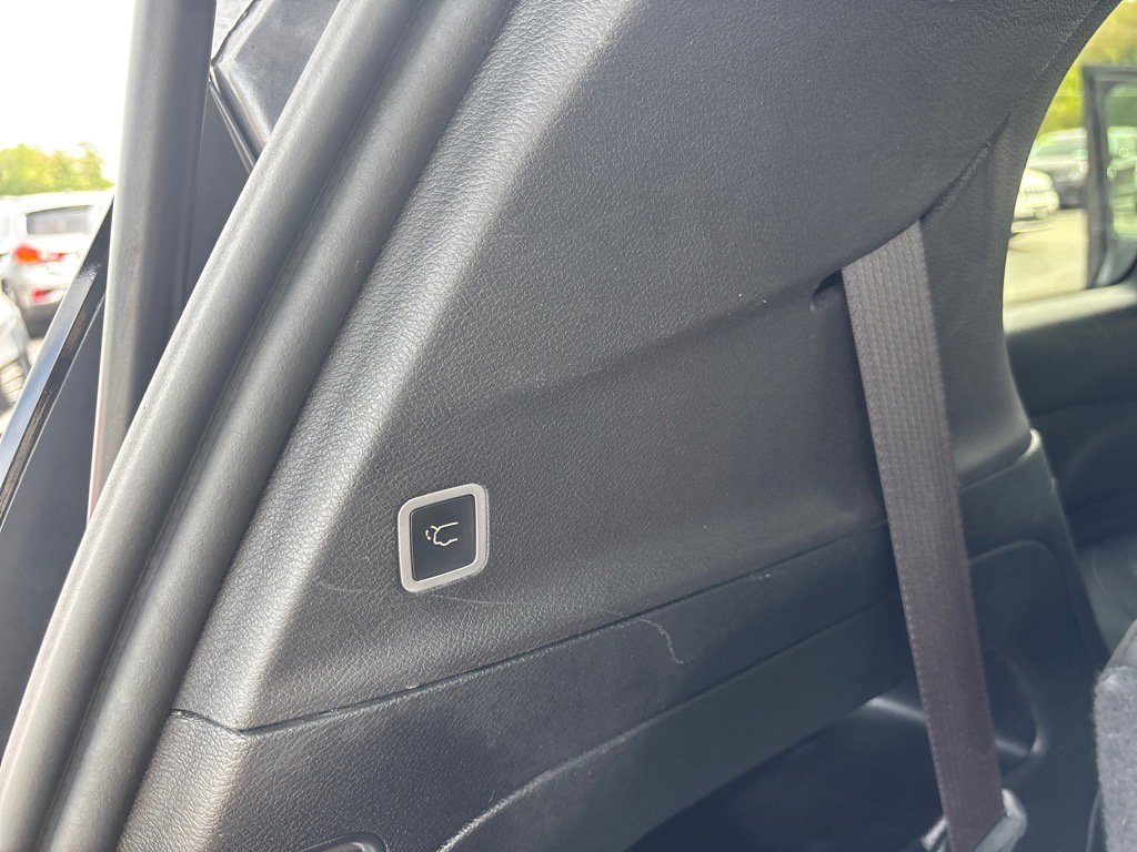 Used 2018 Chrysler Pacifica Touring Plus w/ S Appearance Package image 25