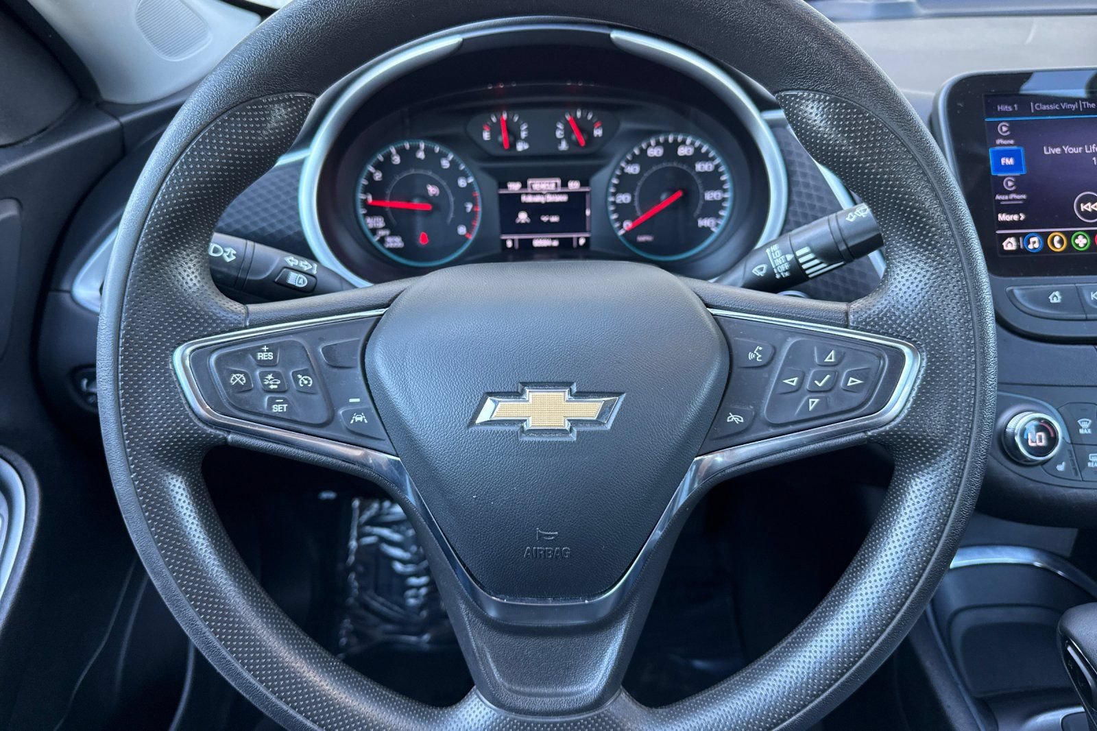 Used 2023 Chevrolet Malibu LT FWD image 28