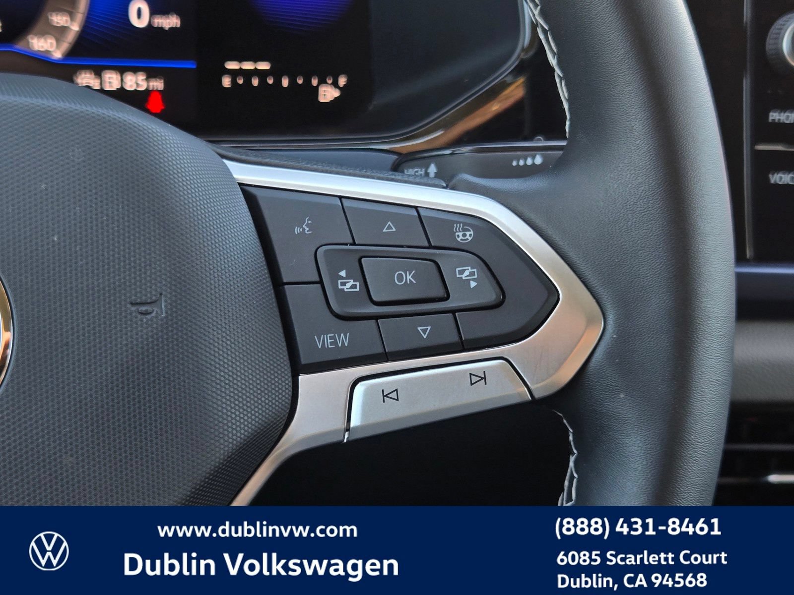 Certified 2023 Volkswagen Taos SE FWD image 20
