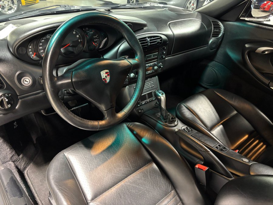 Used 2001 Porsche 911 Carrera 4 AWD/4WD image 9