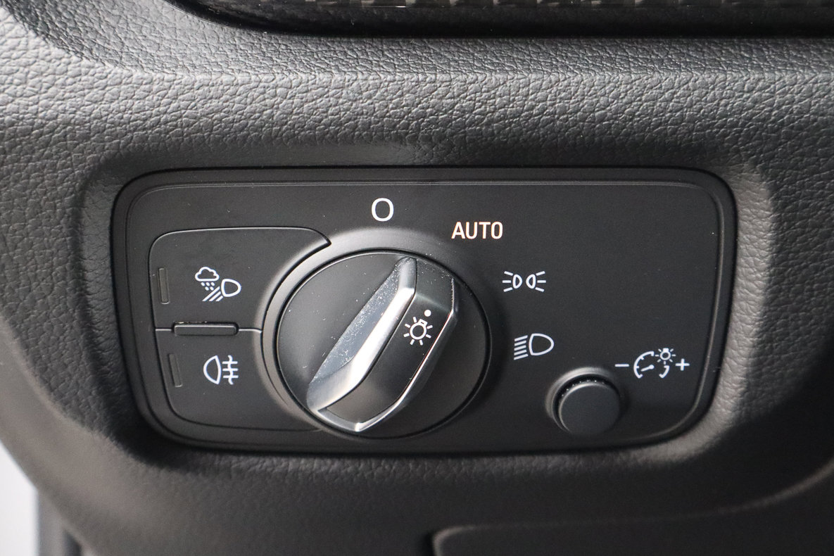 Used 2018 Audi RS 3 w/ Technology Package image 17