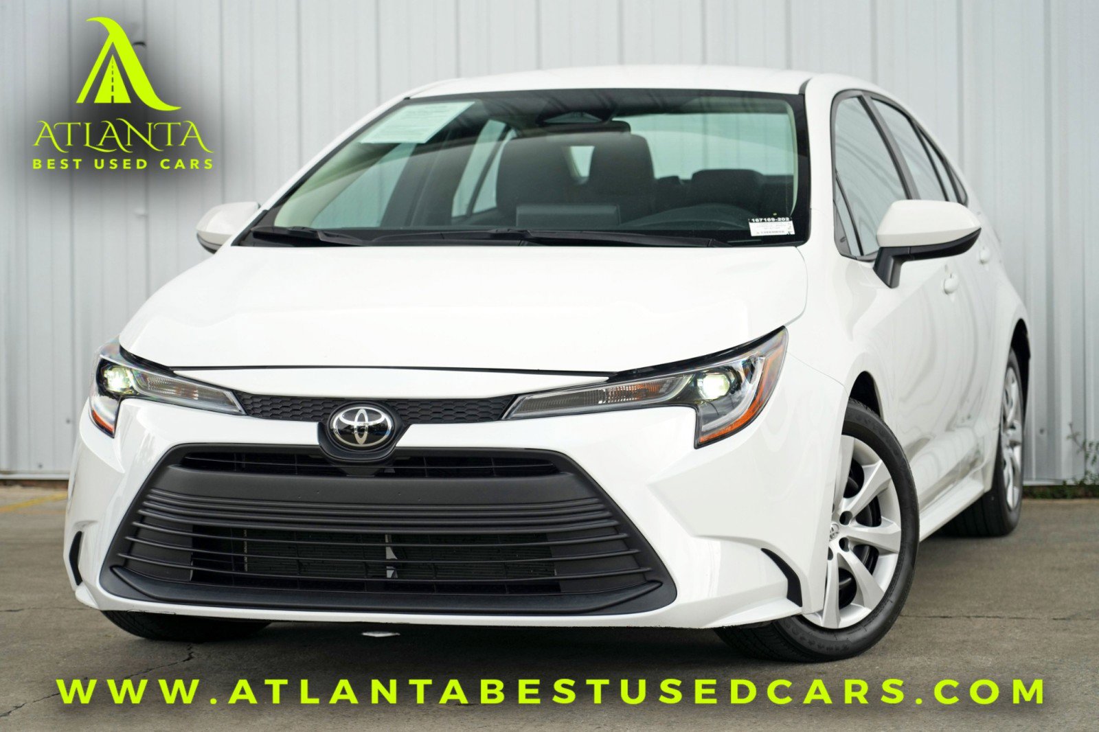 Used 2024 Toyota Corolla LE video 1