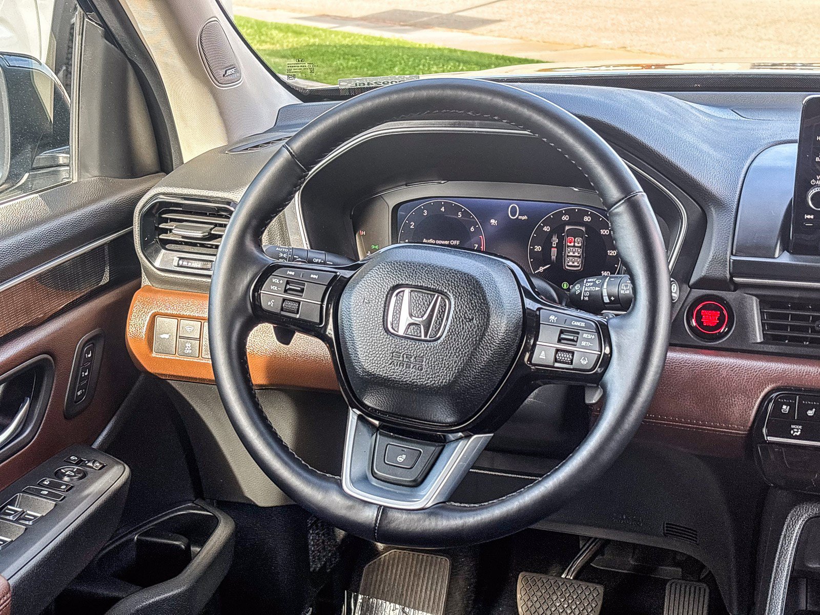 Certified 2025 Honda Pilot Elite image 18