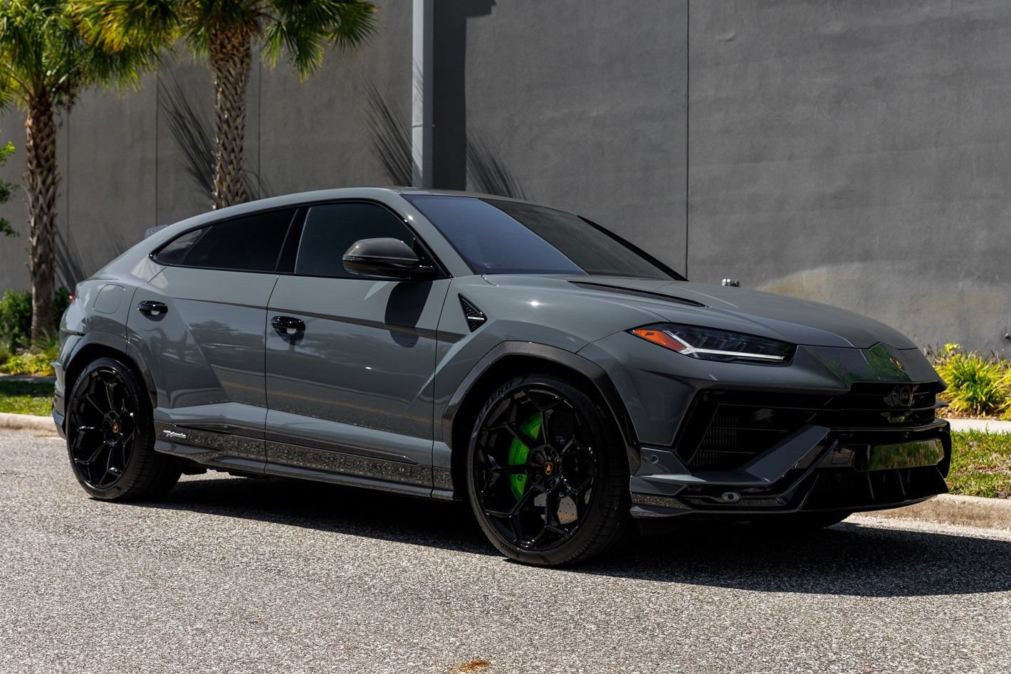 Used 2023 Lamborghini Urus Performante AWD/4WD image 24