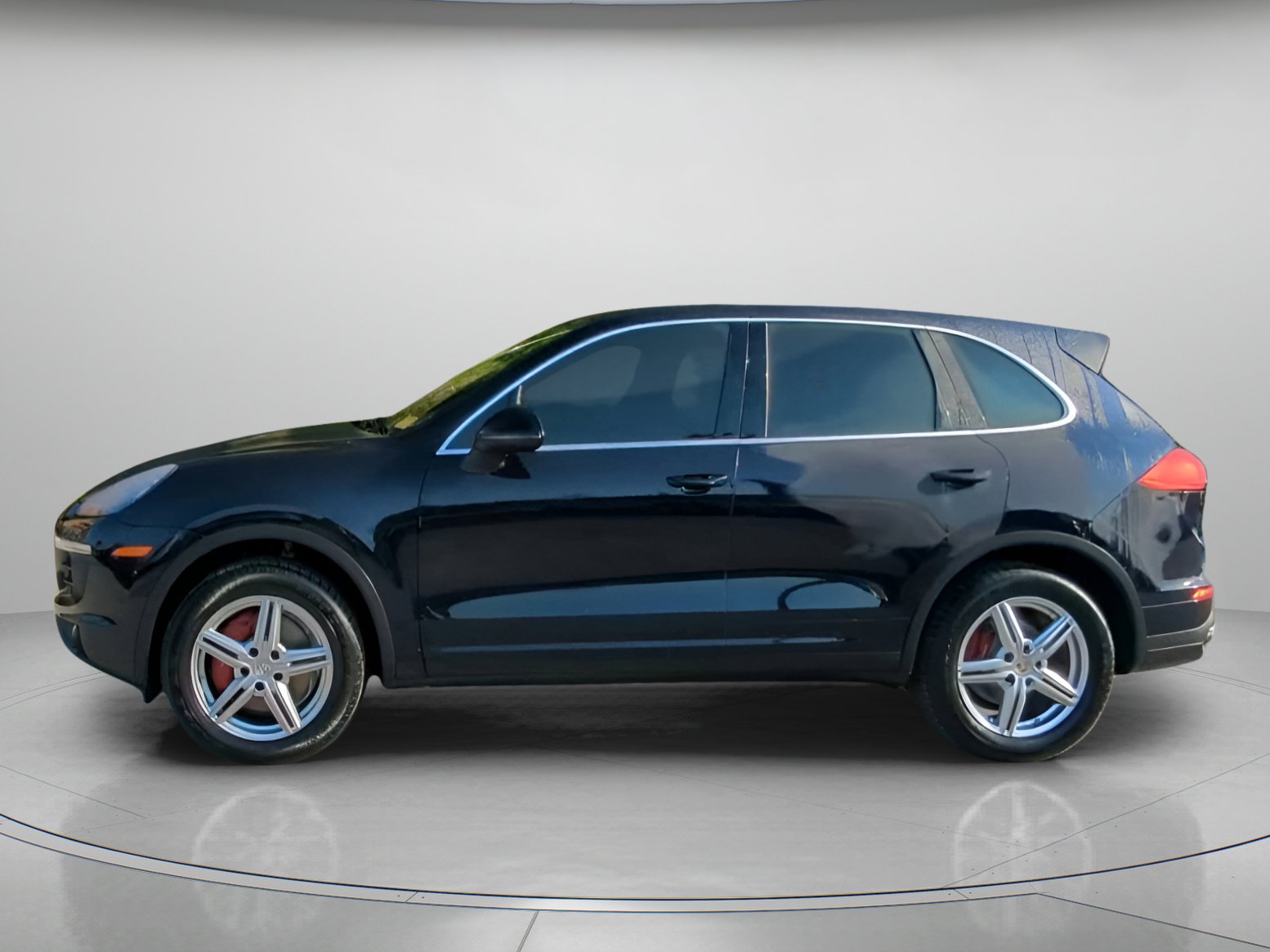 Used 2016 Porsche Cayenne AWD/4WD image 16