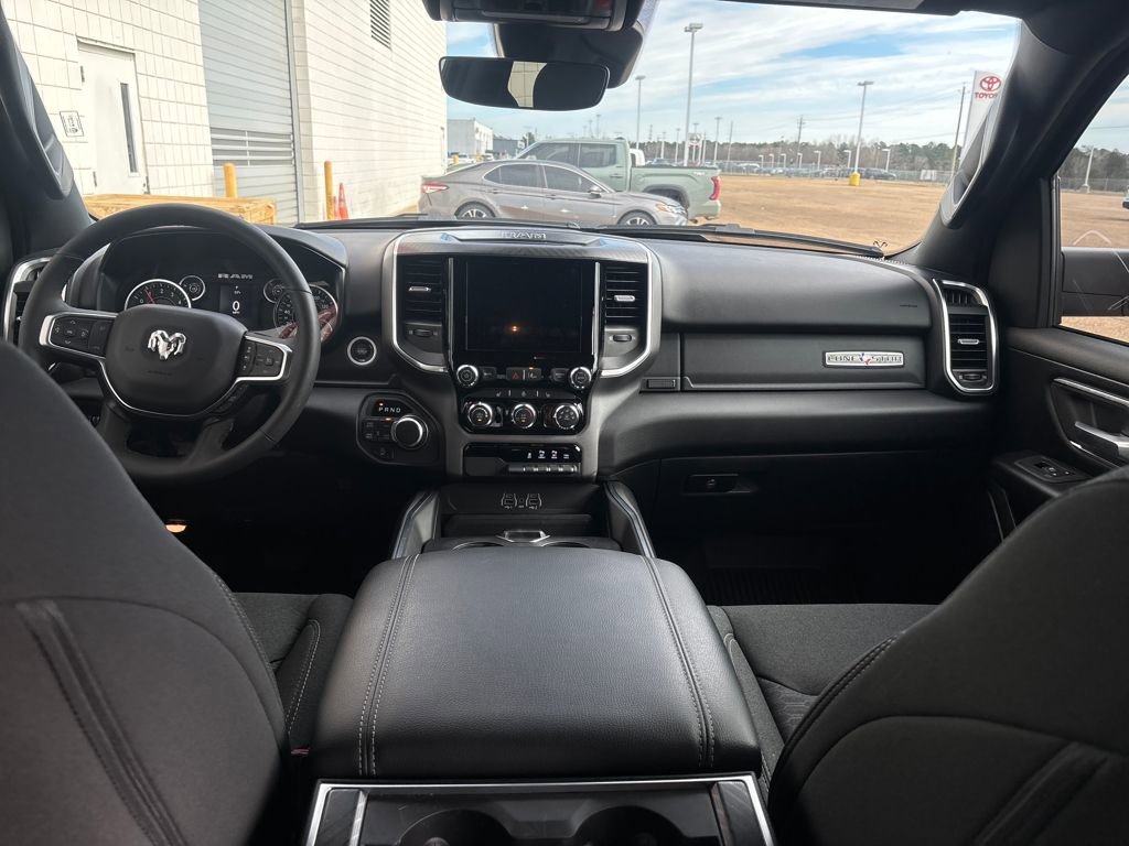 Used 2025 RAM 1500 Lone Star image 28